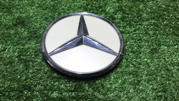 Значок (эмблема) крышки багажника Mercedes Benz