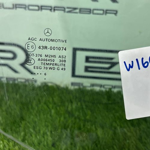 Стекло двери переднее правое Mercedes W166 2016г.