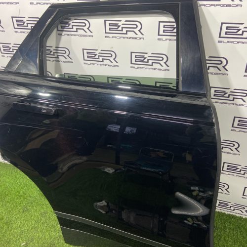 Задняя правая дверь Range Rover Velar L560