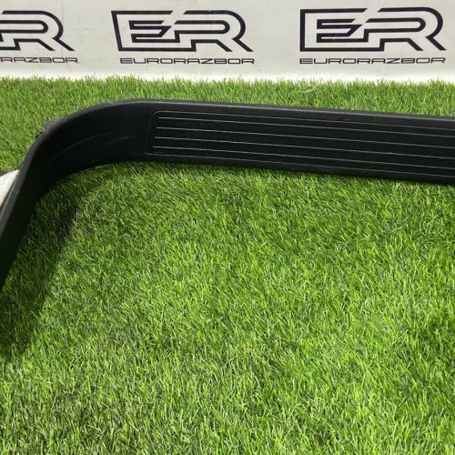 Накладка на порог передняя правая Mercedes W166 X166 C292