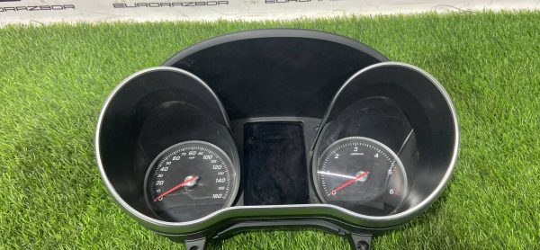 Панель приборов Mercedes-Benz C W205 Панель приборов mercedes benz c w205