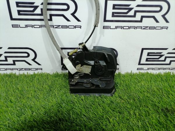Замок задний левый 8402601 BMW X5 E53 Замок задний левый 8402601 bmw x5 e53