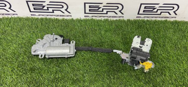 Замок багажника Audi A5 F5 Замок багажника audi a5 f5