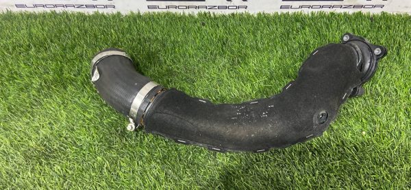 Трубка наддува воздуха Audi A4 B9 A5 F5 2.0tdi DTN Трубка наддува воздуха audi a4 b9 a5 f5 2.0tdi dtn