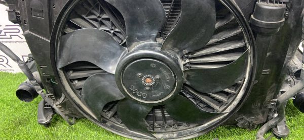 Кассета радиаторов Mercedes W212 W204 X204 C207 Кассета радиаторов mercedes w212 w204 x204 c207