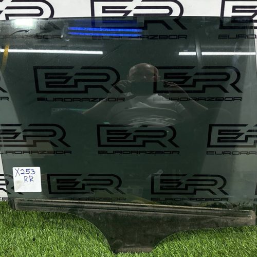 Стеклo двеpи задней прaвой для mеrcedes benz glС Класс x253/c253