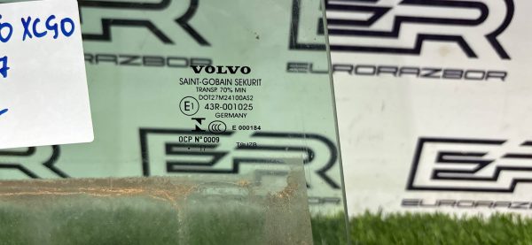 Стекло двери заднее левое Volvo XC90 2017г. Стекло двери заднее левое volvo xc90 2017г.