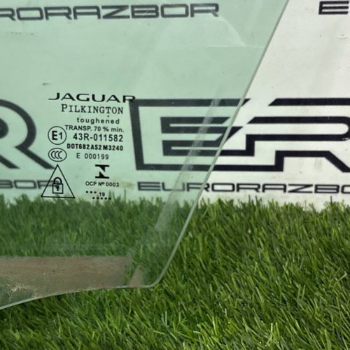 Стекло двери переднее левое Jaguar F-Pace 2019г.