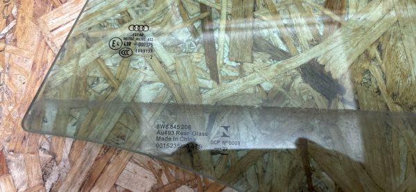 Cтекло двери заднее правое Audi A5 F5 2022 г. Cтекло двери заднее правое audi a5 f5 2022 г.