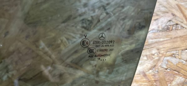 Стеклo двеpи задней левой для Mеrcedes-Benz GLС-Класс X253/C253 2018г. Стеклo двеpи задней левой для mеrcedes benz glС Класс x253/c253 2018г.