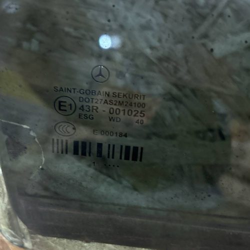 Стекло задней правой двери Mercedes W212 E 212 2011г.