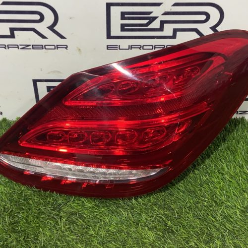 Фонарь задний правый mercedes С class w205