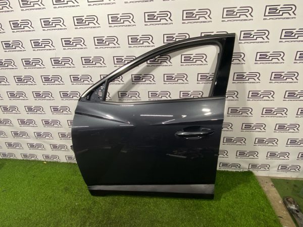 Передняя левая дверь Hyundai Tucson NX4 Передняя левая дверь hyundai tucson nx4