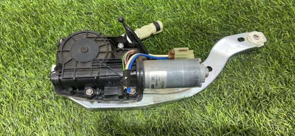 Привод крышки багажника Мерседес W205 Привод крышки багажника Мерседес w205