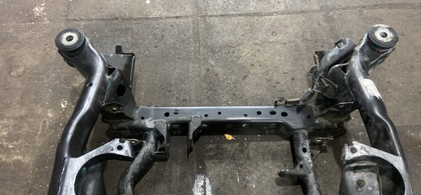 Подрамник передний Mercedes GLE w166 Подрамник передний mercedes gle w166