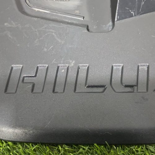 Брызговик передний левый для Toyota Hilux 8 Рест 2023