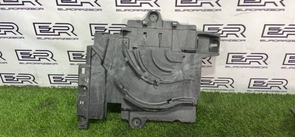 Накладка пола правая Mercedes W167 C167 X167 Накладка пола правая mercedes w167 c167 x167