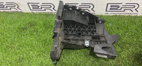 Кронштейн передней панели правый Mercedes W167 C167 X167 Кронштейн передней панели правый mercedes w167 c167 x167