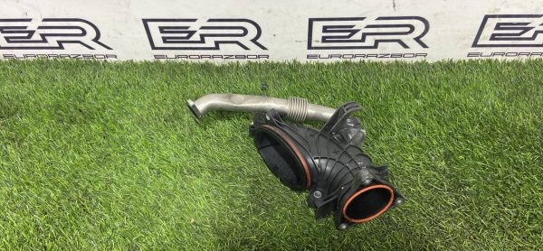 Патрубок интеркуллера Mercedes W167 C167 X167 Патрубок интеркуллера mercedes w167 c167 x167