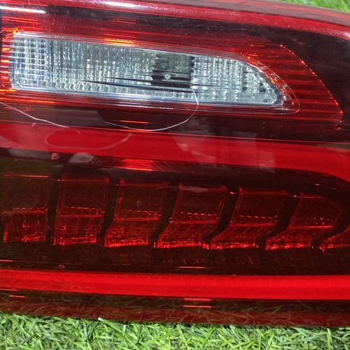 Задний правый фонарь в крышку багажника Kia Sorento prime 3 Gt Line Рестайлинг.