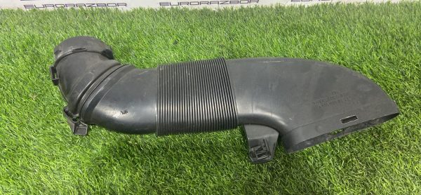 Воздухозаборник Mercedes W205 Воздухозаборник mercedes w205