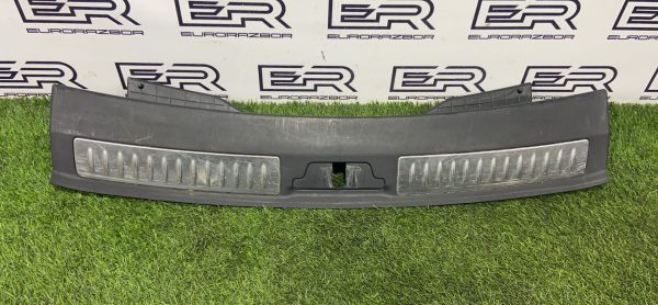 Накладка замка багажника Range Rover Sport 2 Накладка замка багажника range rover sport 2