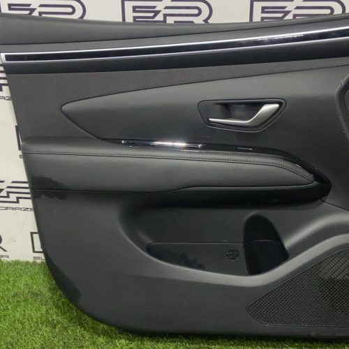 Обшивка двери передняя левая для hyundai tucson 4 (nx4)