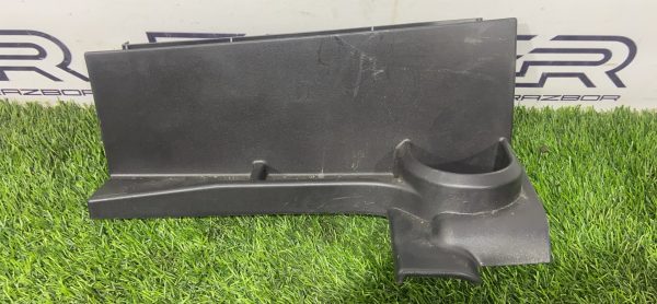 Обшивка багажника задняя левая Land Rover Disсоvеry L462 Обшивка багажника задняя левая land rover disсоvеry l462
