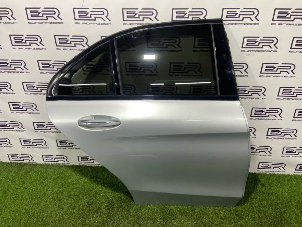 Дверь задняя правая Mercedes C-Class W205 Дверь задняя правая mercedes c class w205