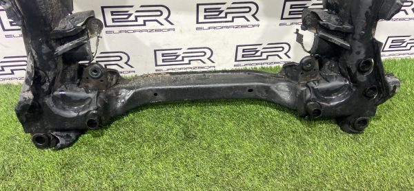 Передний подрамник Mercedes W205 W213 Передний подрамник mercedes w205 w213