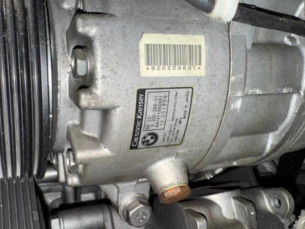 Компрессор кондиционера N54B30 9205096 Компрессор кондиционера n54b30 9205096