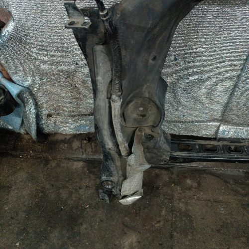 Передний подрамник Mercedes S-Class W221
