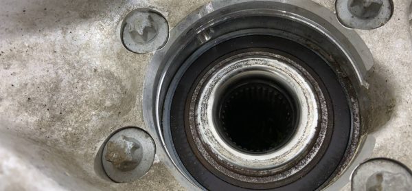 Кулак передний левый Mercedes W167 C167 X167 Кулак передний левый mercedes w167 c167 x167