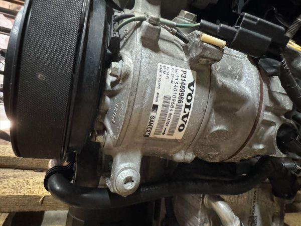 Компрессор кондиционера Volvo XC90 P31469966 Компрессор кондиционера volvo xc90 p31469966
