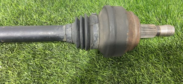Полуось задняя Mercedes W213 Полуось задняя mercedes w213