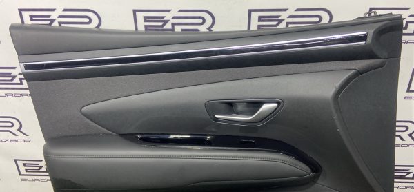 Обшивка двери передняя левая для Hyundai Tucson 4 (NX4) Обшивка двери передняя левая для hyundai tucson 4 (nx4)