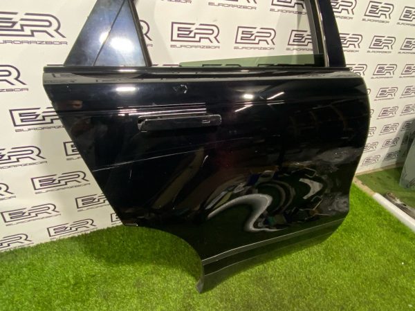Задняя правая дверь Range Rover Velar L560 Задняя правая дверь range rover velar l560