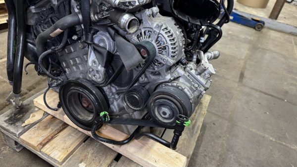 Двигатель в сборе BMW N55B30A Двигатель в сборе bmw n55b30a