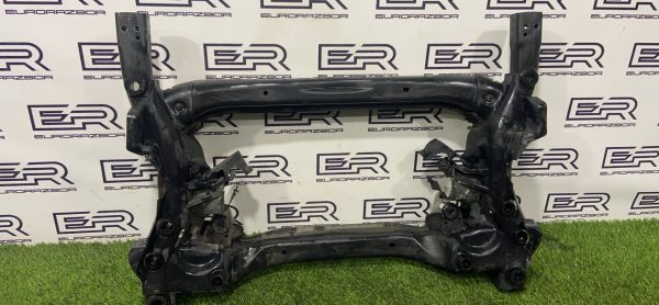 Передний подрамник Mercedes W205 W213 Передний подрамник mercedes w205 w213