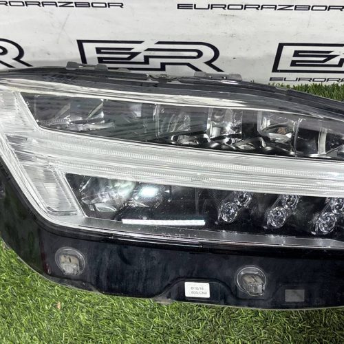 Фара правая Volvo XC90