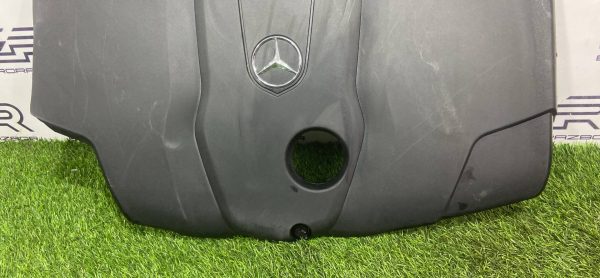 Декоративная крышка двигателя om651 mercedes