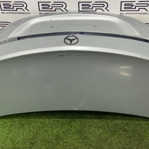 Крышка багажника mercedes w205