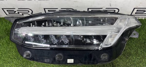 Фара левая Volvo XC90 Фара левая volvo xc90