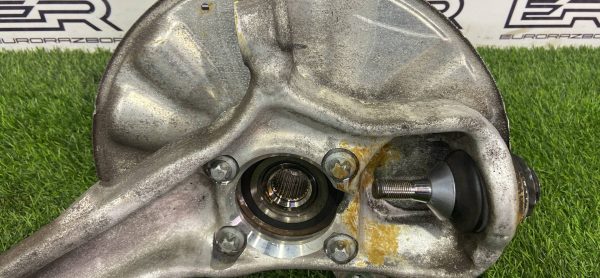 Кулак поворотный передний левый Mercedes GLE W166 Кулак поворотный передний левый mercedes gle w166