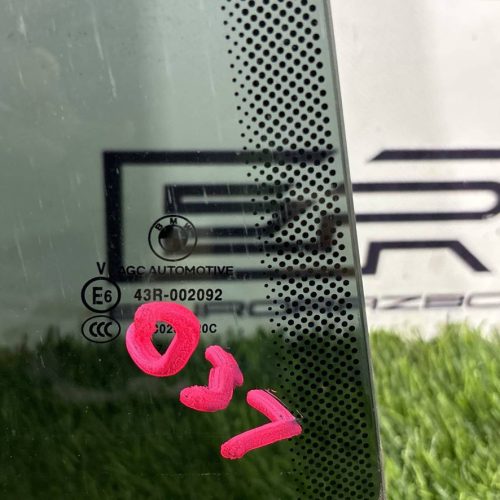 Стекло двери заднее правое BMW 4 F32 F33 F36 2017 г.