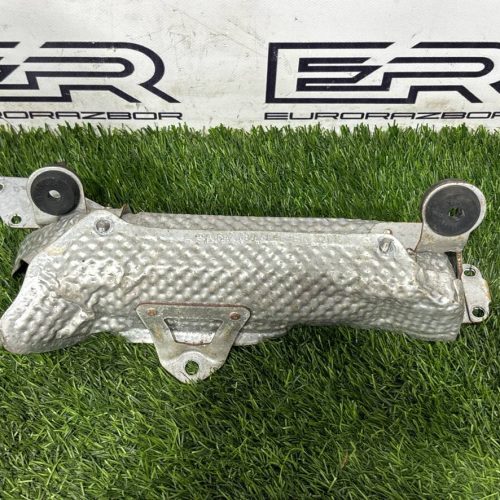 Тепловой экран выпускного коллектора mercedes benz e300 w212 om642.850