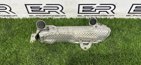 Тепловой экран выпускного коллектора mercedes benz e300 w212 om642.850