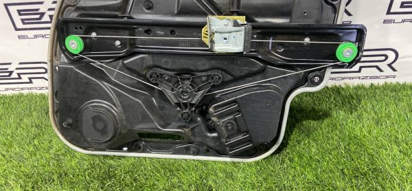 Стеклоподъемник задний правый Mercedes GLC X253 Стеклоподъемник задний правый mercedes glc x253