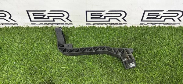 Крепление фары Mercedes W166 2018г. Крепление фары mercedes w166 2018г.