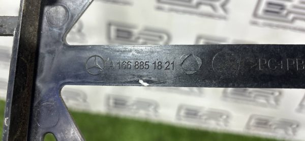 Кронштейн крепления бампера задний правый Mercedes W166 X166 C292 Кронштейн крепления бампера задний правый mercedes w166 x166 c292
